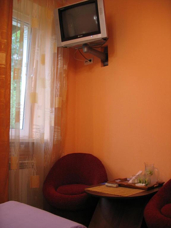 Premier Club Hotel Чернивци Стая снимка